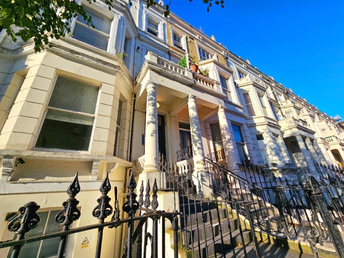 Spacious & Cosy 2 Bedroom Home Plus 2 Sofa-Beds With Private Entrance And Back Patio, 3 Min Walk To Earl'S Court Station London Exterior photo